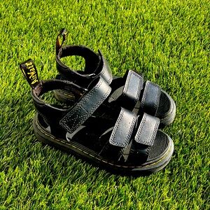 Dr Martens black sandals